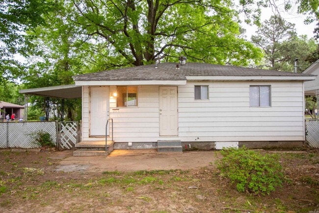 Building Photo - 5607 Alpha St