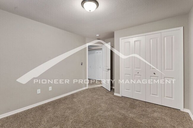 Building Photo - 4349 High Mountain Point