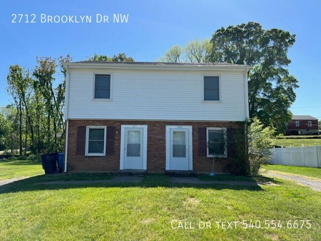 Building Photo - 2712 Brooklyn Dr NW