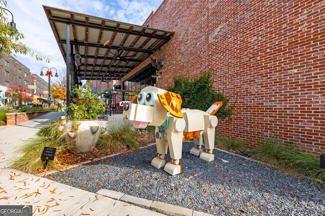 Building Photo - 255 High St