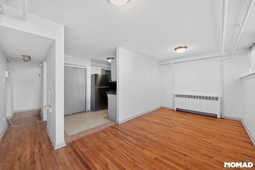 Building Photo - 4430 W 35th Ave