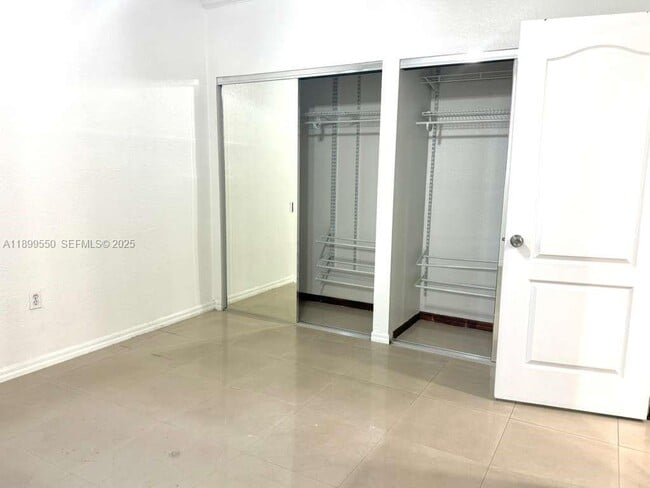 Building Photo - 420 E 1st Ave