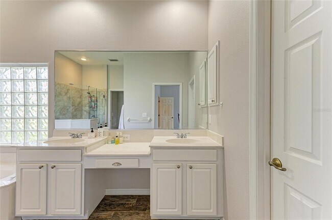 Building Photo - 7007 Bridle Path Ct