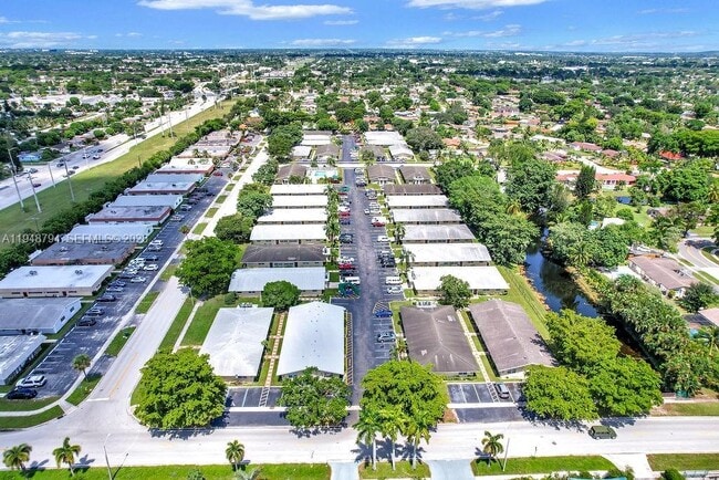 Building Photo - 642 Kathy Ct