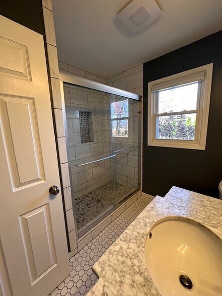 first floor bathroom - 7987 State St