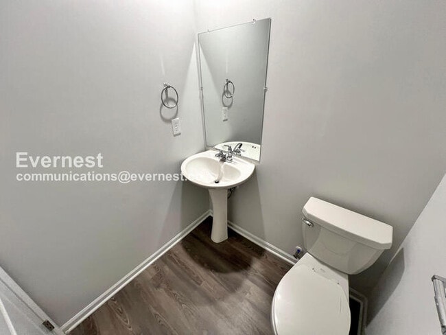 Building Photo - 3 Bed/2.5 Bath Home with Modern Amenities / Pet-Friendly / Coming Soon!