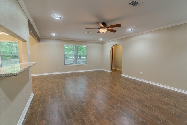 Building Photo - 14701 Cedar Ln Loop