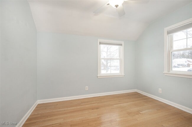 Building Photo - 1718 Maywood Rd