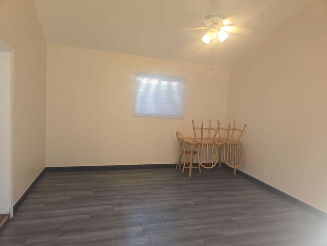 Building Photo - Must see this Large  one bedrom one bath  ADU home with availalbe off street parking.