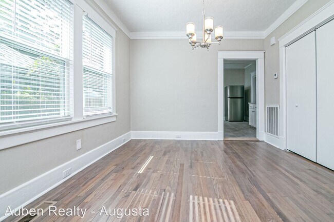 Building Photo - 3 br, 2 bath House - 1313 Merry Street