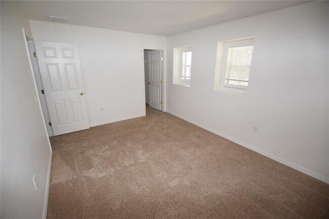 Building Photo - 622 Alfani St