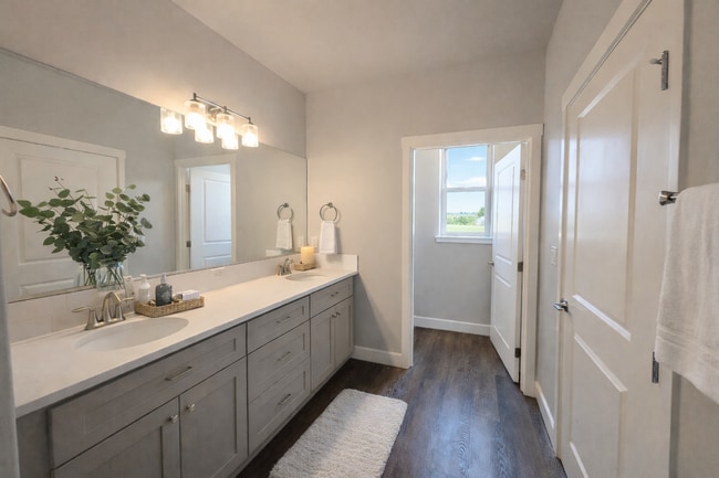 Building Photo - Elevate your VIEW from the comfort of your home!