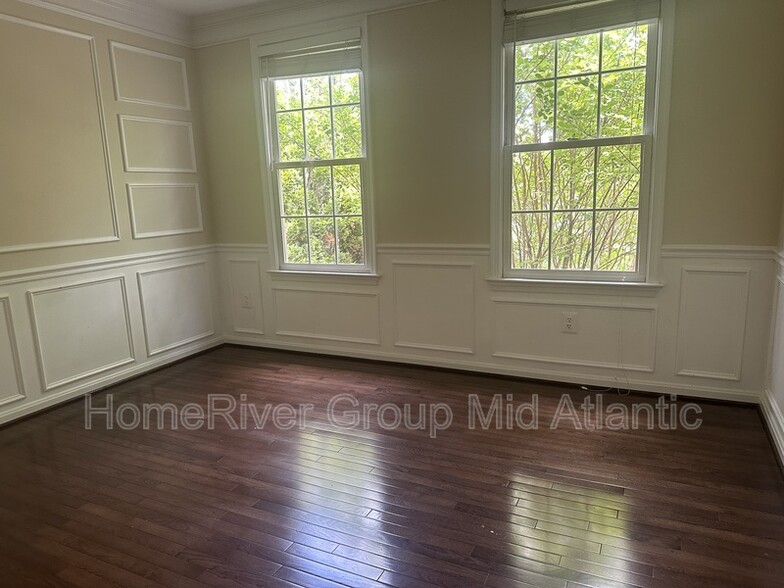 Building Photo - 8308 Holly Haven Ln