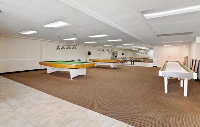 Building Photo - 111 Briny Ave