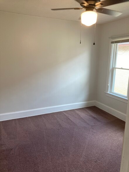Building Photo - 2435 Taggert St