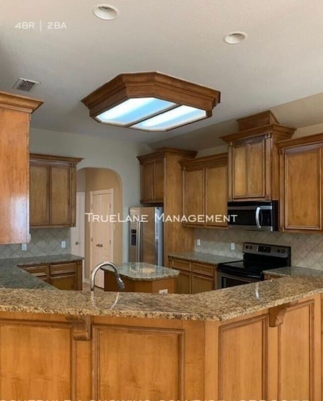 Building Photo - No Application Fees*$500.00 off 1st Months...
