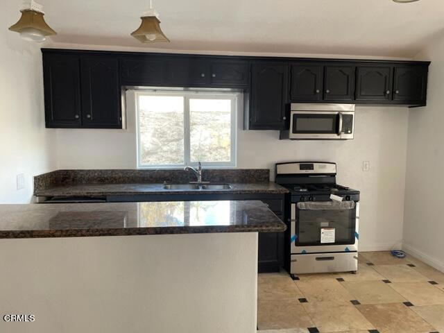 Building Photo - 10291 Sunland Blvd