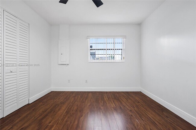 Building Photo - 11240 Sheridan St