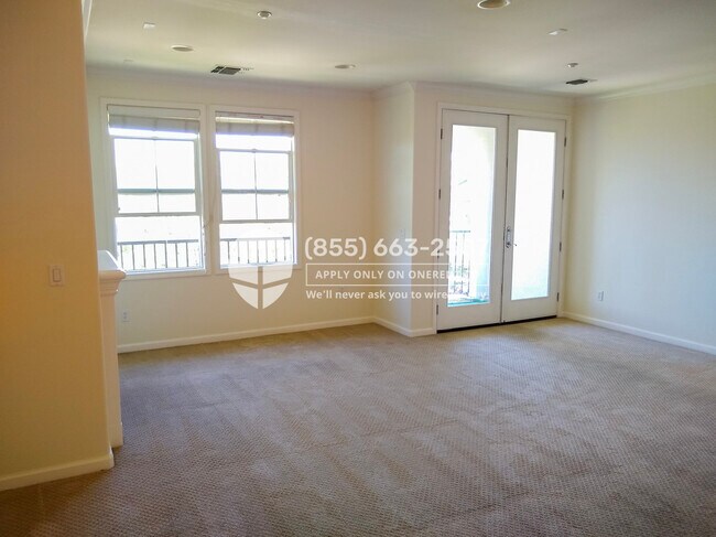 Building Photo - 3240 Maguire Way