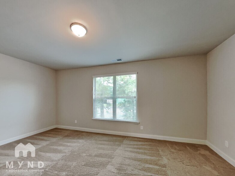 Building Photo - 3413 Sumersbe court