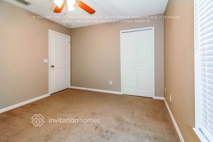 Building Photo - 3544 SW Hale St