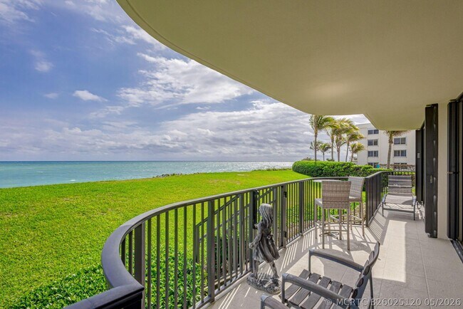 Building Photo - 400 S Beach Rd