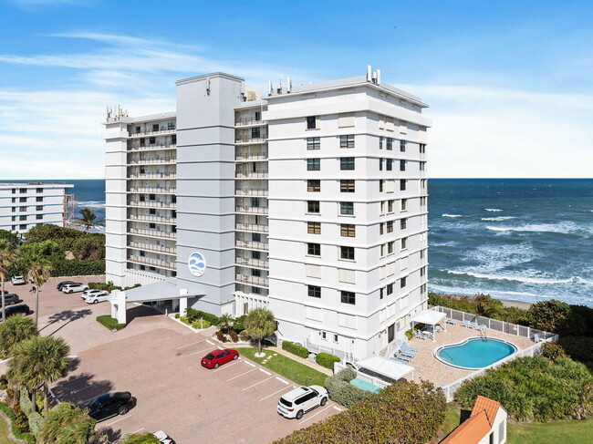 Building Photo - 840 Ocean Dr