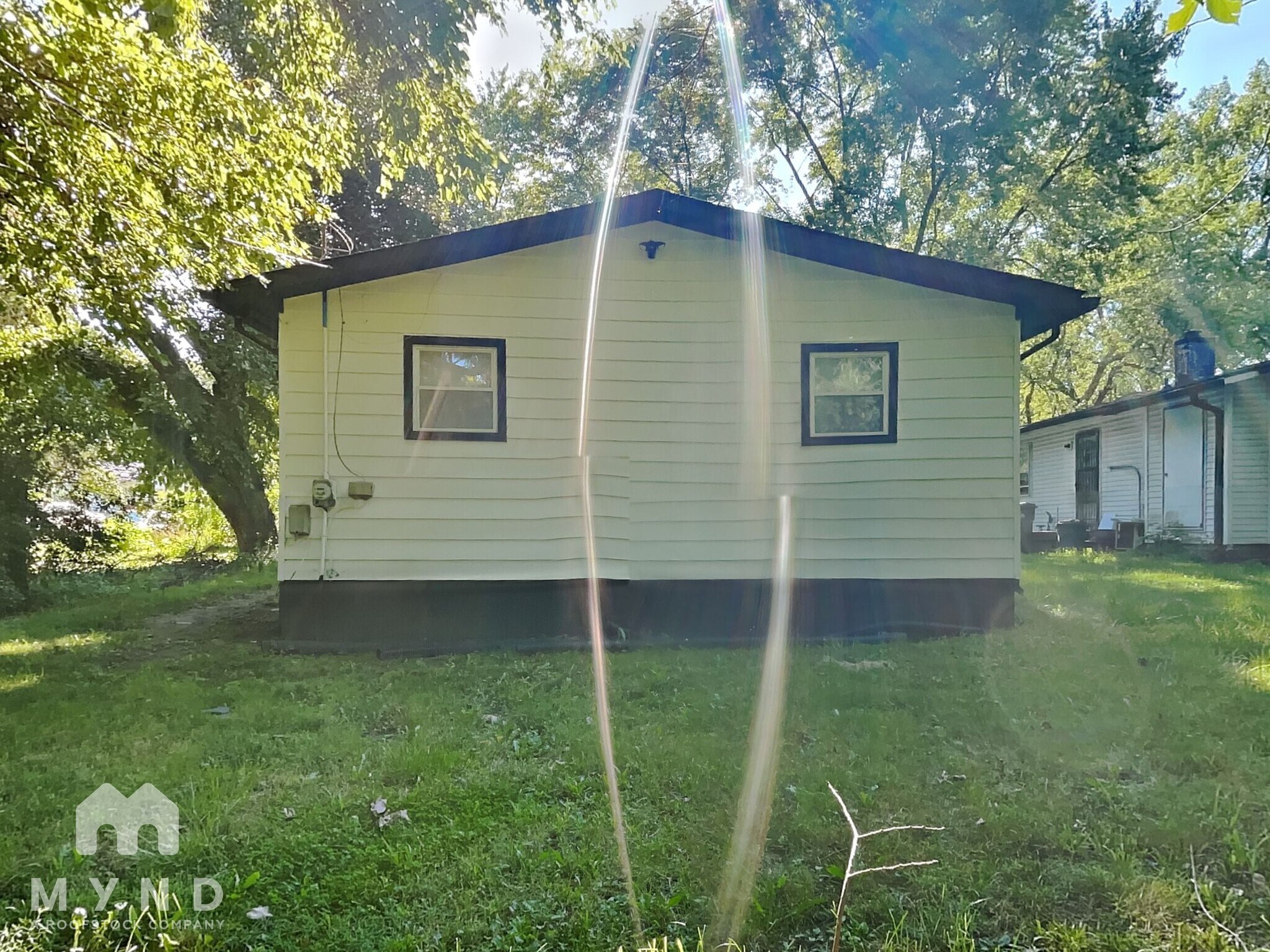 Building Photo - 1224 Earhart St