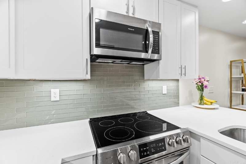 Building Photo - 3700 Cantrell Rd