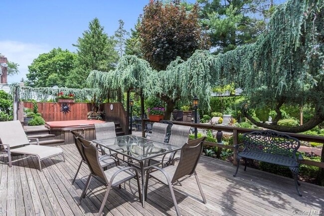 Building Photo - 183 Wickham Rd