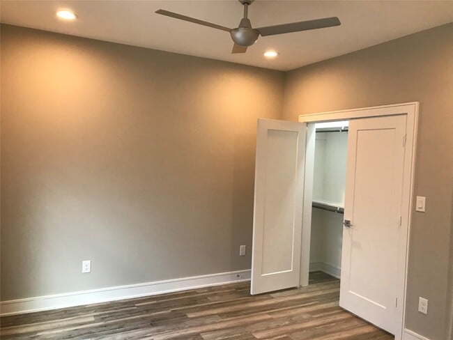 Building Photo - 1111 Edwards St