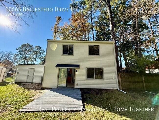 Building Photo - 10665 Ballestero Dr E
