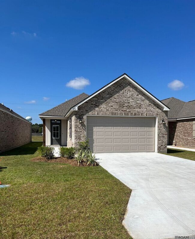 Building Photo - 205 River Mill Dr