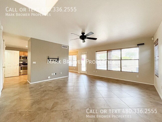 Building Photo - 4714 E Mossman Rd