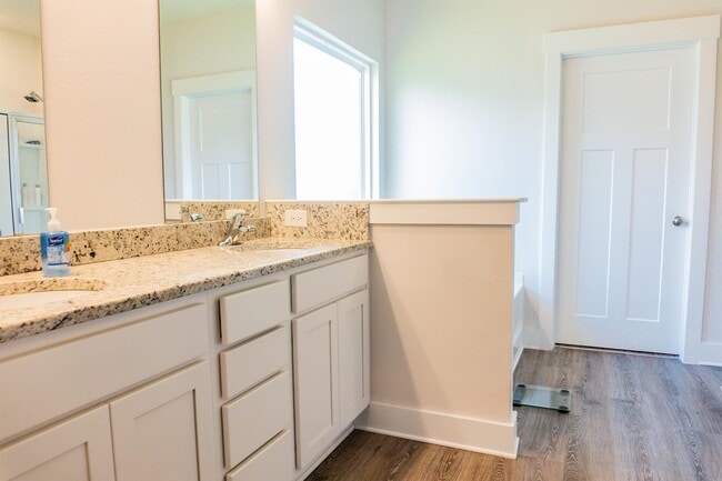 Building Photo - 1109 Shoal River Dr