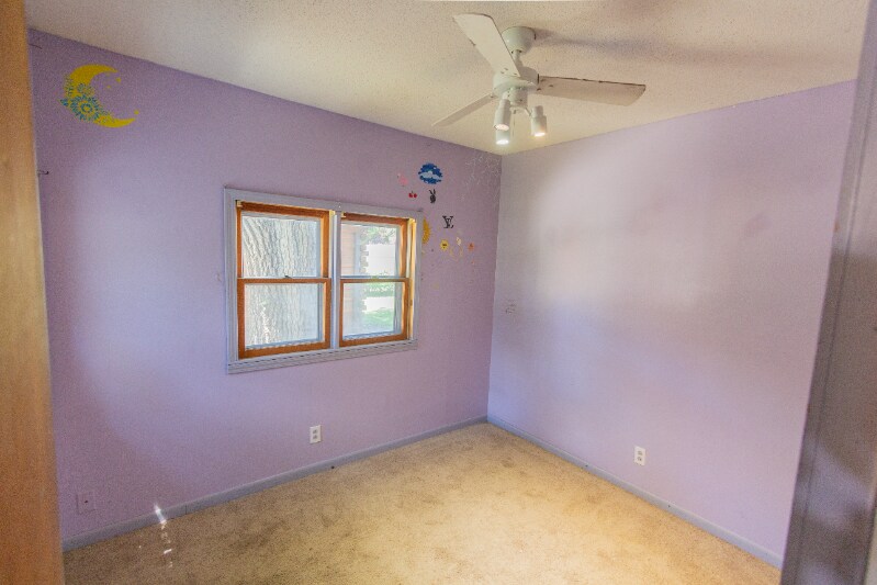 Building Photo - 610 W Republic Ave