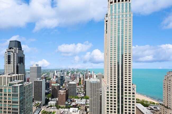 Building Photo - 111 E Chestnut St