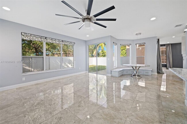 Building Photo - 1852 SW 156th Ave