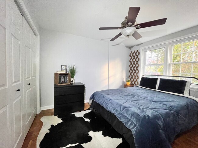 Building Photo - 6616 E Wakefield Dr