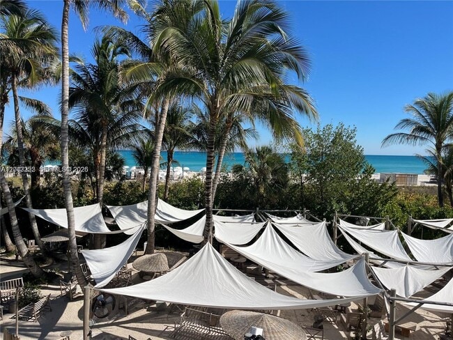 Building Photo - 2301 Collins Ave