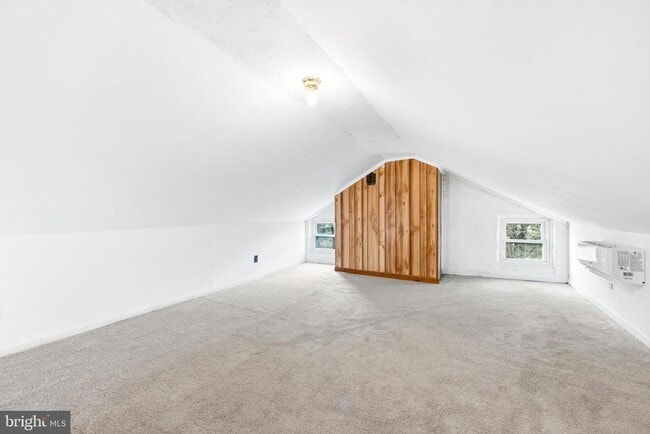 Building Photo - 3110 Main St