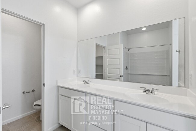 Building Photo - 17333 W Smoketree Dr