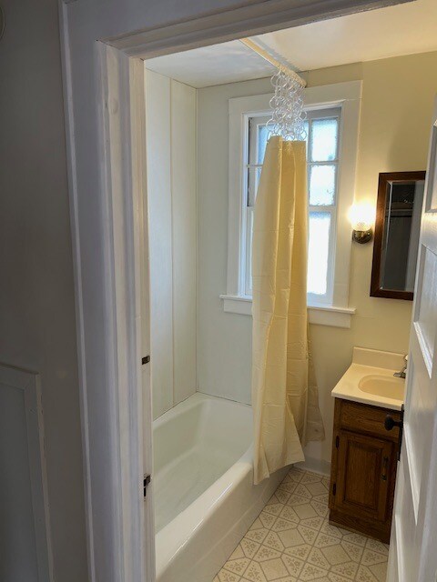 Building Photo - 108 Lake Hill Rd