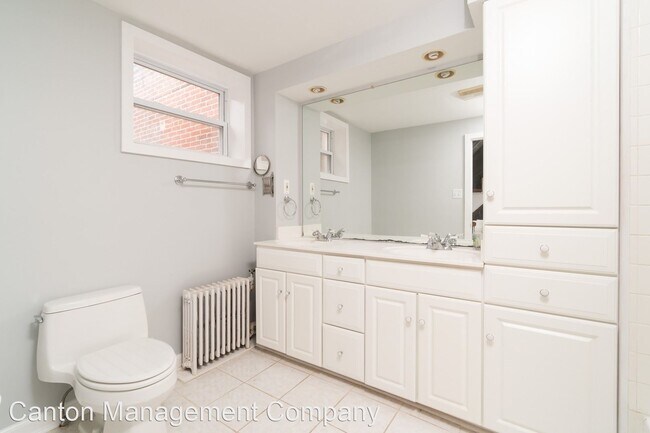 Building Photo - 3 br, 1.5 bath House - 1826 E. Lombard St.