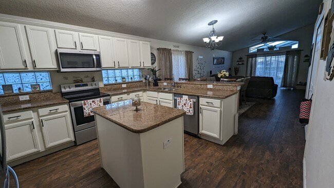 Building Photo - 3686 Ricky Ln