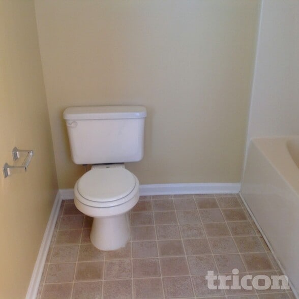 Building Photo - 6951 Silver Garden Ln