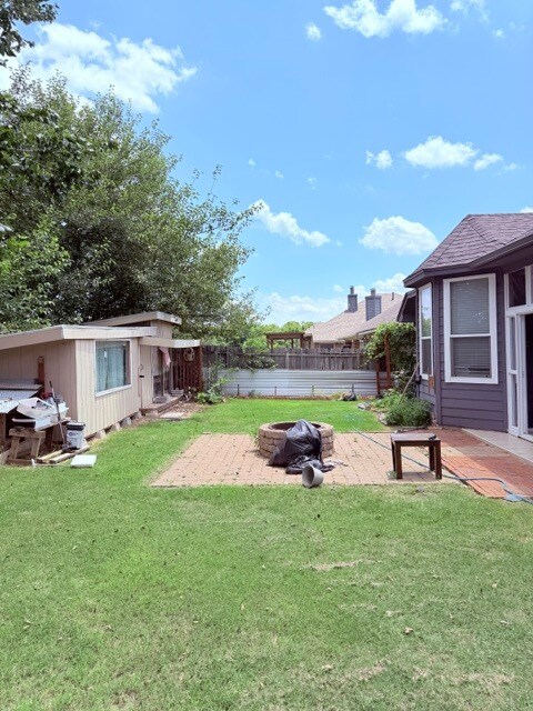 Building Photo - 2412 Rookhaven Ln