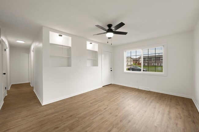 Building Photo - 514 Maier Dr