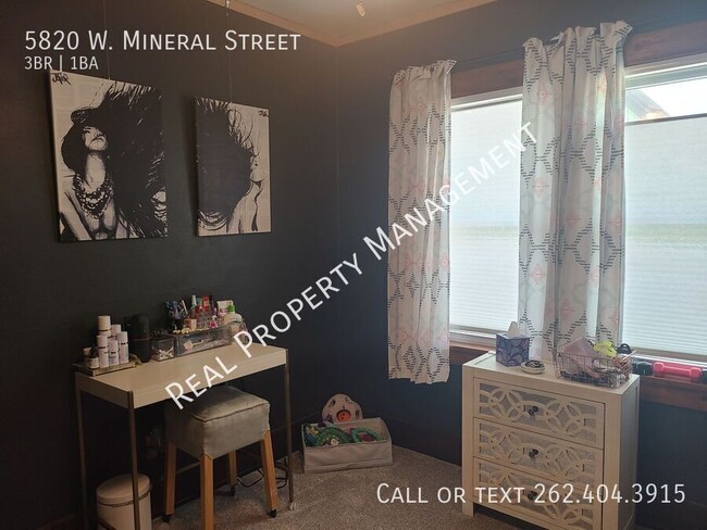 Building Photo - 5820 W Mineral St