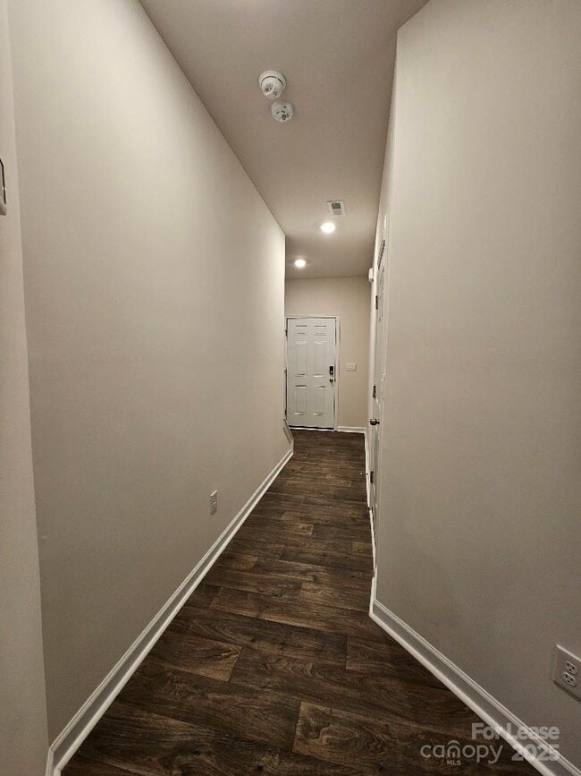 Building Photo - 8017 Murray Br Dr